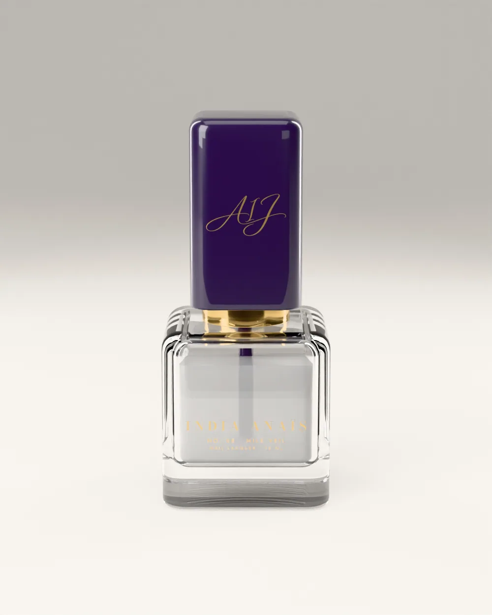 Milk Veil, nagellak, sheer melkwit, van India Anaïs