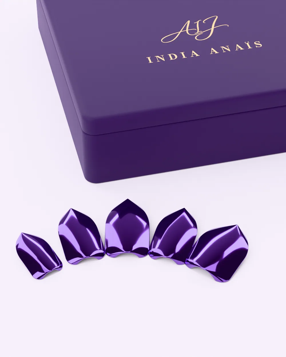 Aurora Chrome, press-on nagels, chrome van violet naar goud · amandel · medium, van India Anaïs